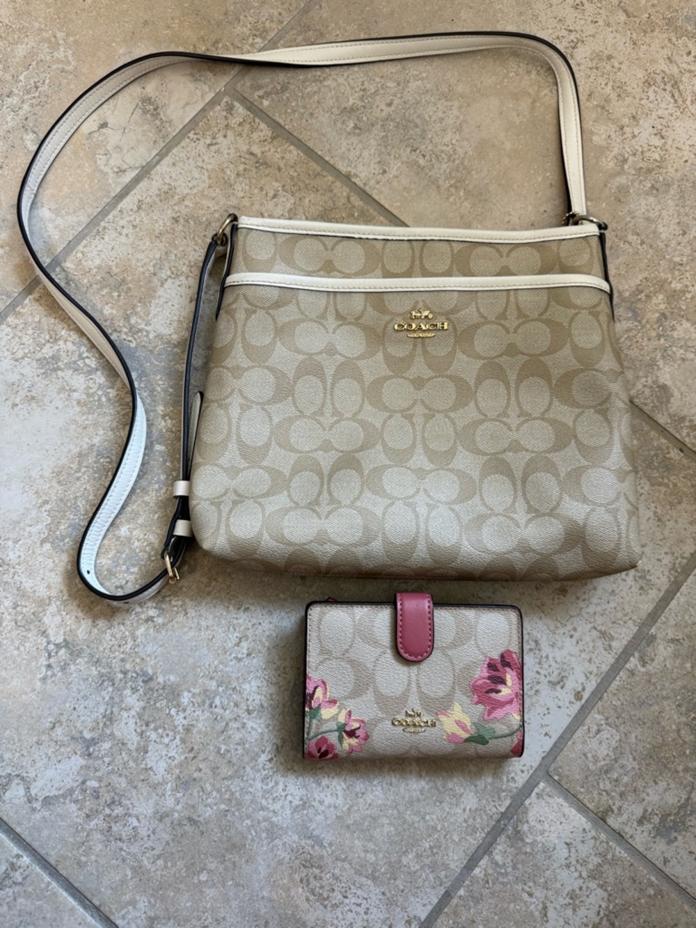 Coach Beige Signature Crossbody with Floral Accent Wallet - Beige/Pink